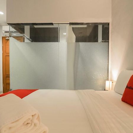 เรดดอร์ซ พลัส เนียร์ ซูการ์โนฮัตตาแอร์พอร์ต 2 Hotel ทังเกอรัง ภายนอก รูปภาพ