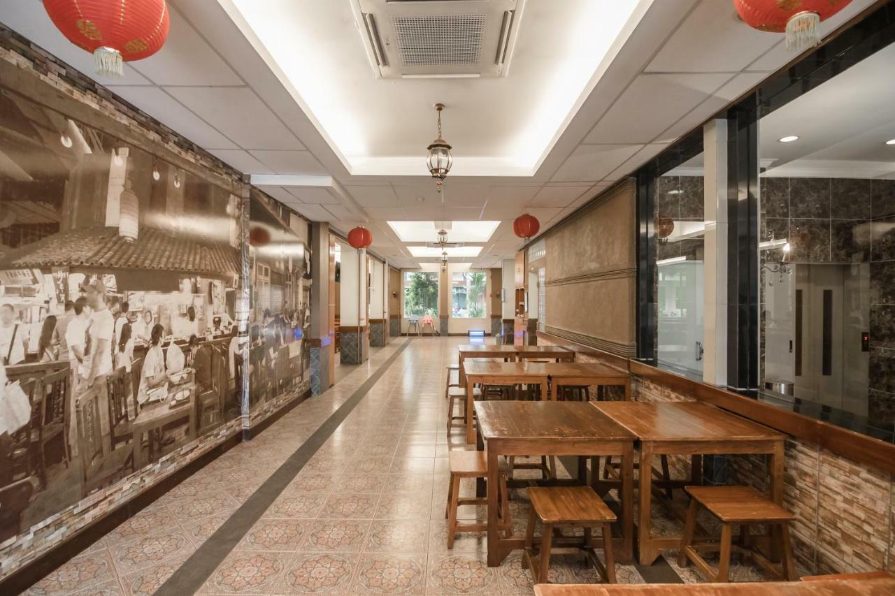 เรดดอร์ซ พลัส เนียร์ ซูการ์โนฮัตตาแอร์พอร์ต 2 Hotel ทังเกอรัง ภายนอก รูปภาพ